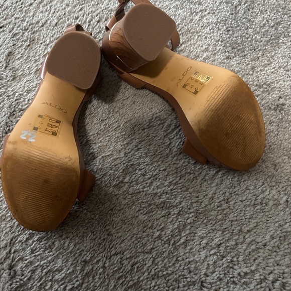 Aldo’s Brown Heel Sandal - Picture 4 of 5